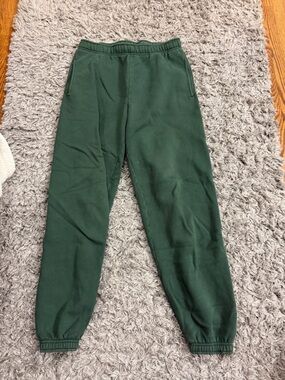 Aritzia TNA Forest Green Sweatpants